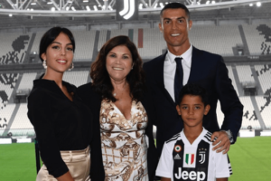 cristiano ronaldo and family