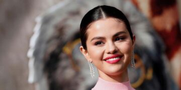 net worth of selena gomez